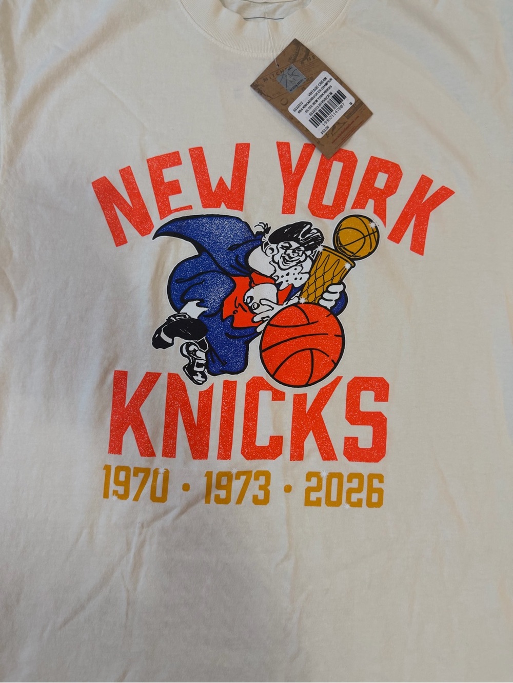 Mitchell & Ness Cream New York Knicks Graphic Tee with Orange & Blue - Picture 2 of 5
